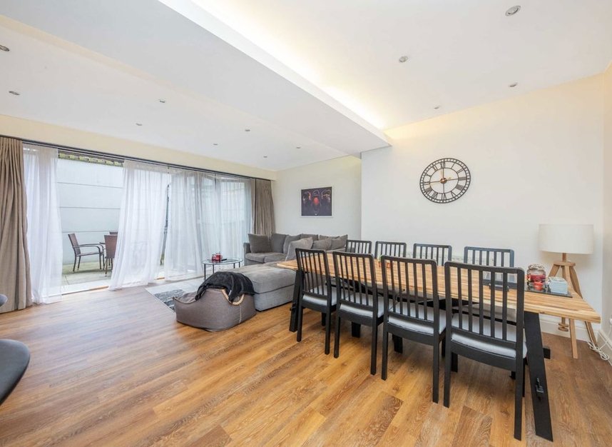 Properties for sale in High Street - TW12 2SQ view3