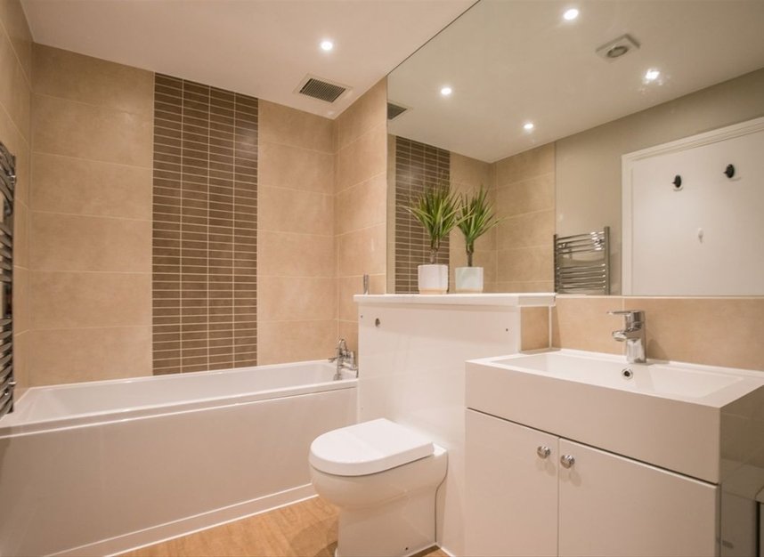 Properties for sale in High Street - TW12 1NS view7