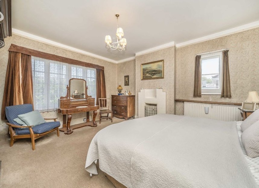 Properties for sale in High Street - TW12 2SX view6