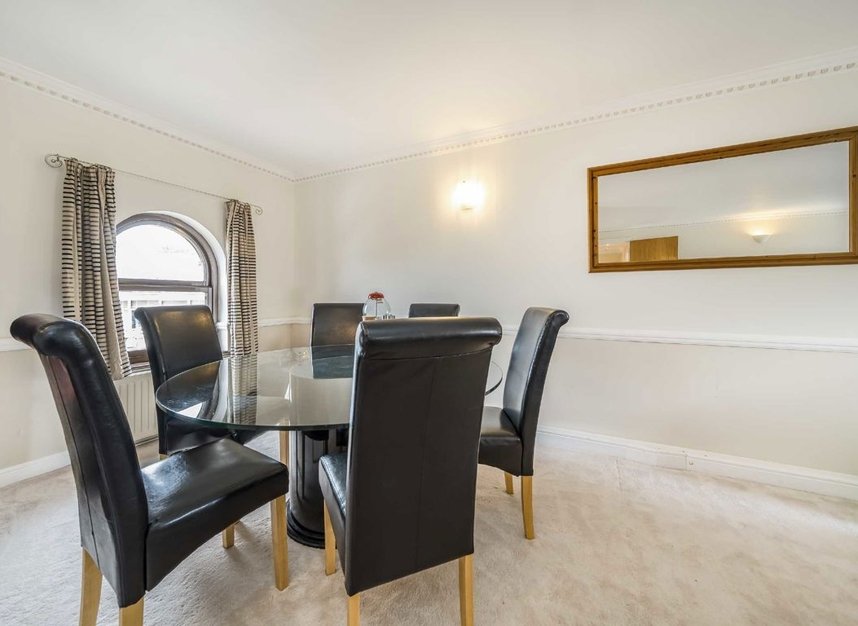 Properties for sale in High Street - TW12 2SA view3