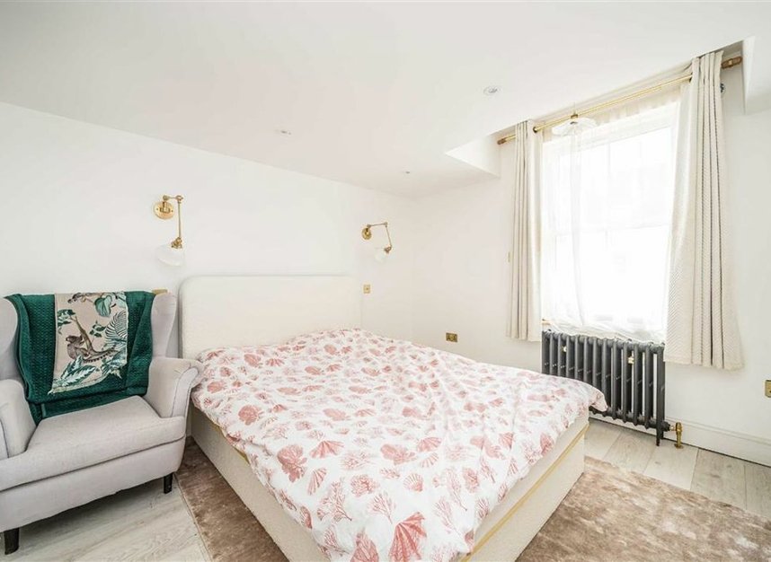 Properties for sale in High Street - KT1 4DB view2