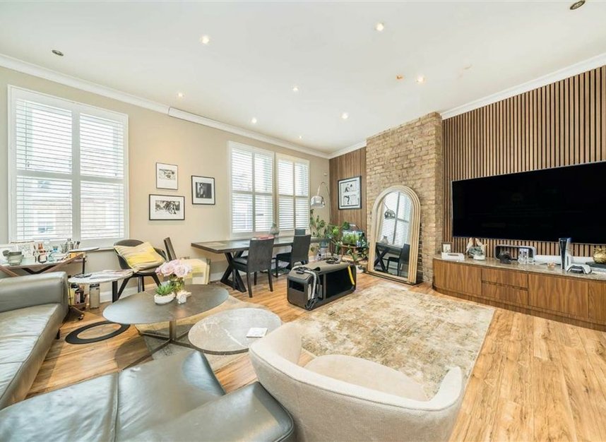 Properties for sale in High Street - KT1 4DA view1