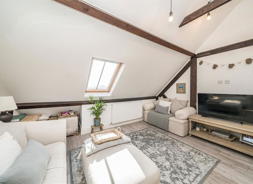 Properties for sale in High Street - KT1 4DG view3