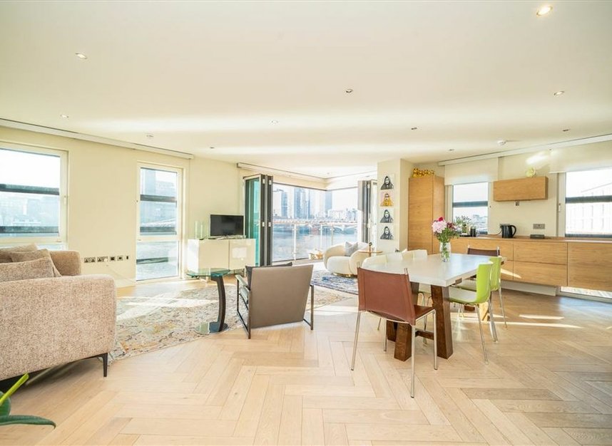 Properties for sale in High Timber Street - EC4V 3PA view2