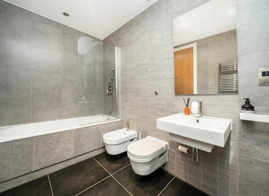 Properties for sale in High Timber Street - EC4V 3PA view11