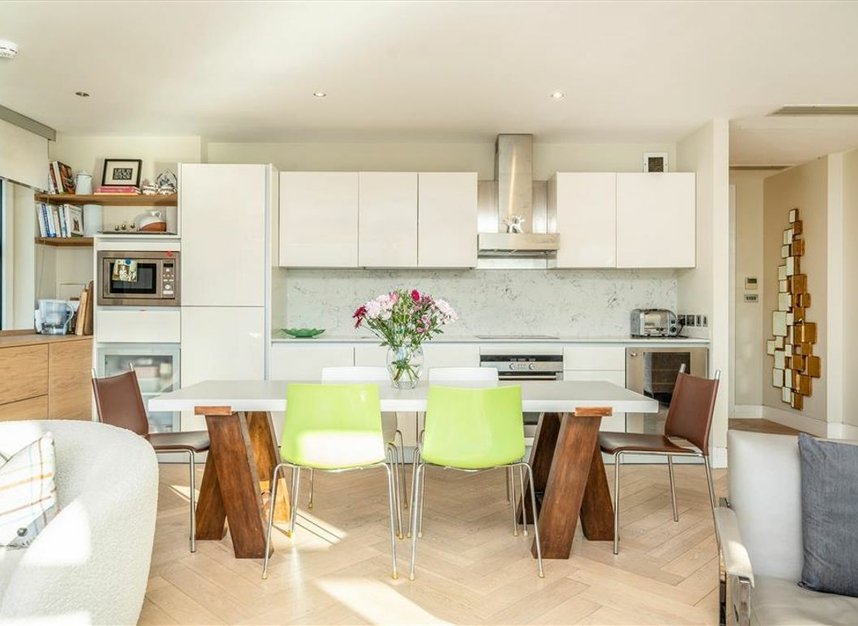 Properties for sale in High Timber Street - EC4V 3PA view4