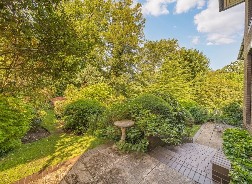 Properties for sale in Highfields Grove - N6 6HN view4
