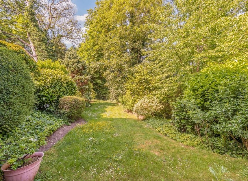 Properties for sale in Highfields Grove - N6 6HN view10