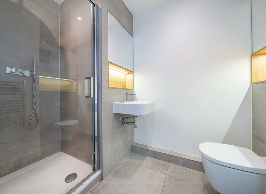 Properties for sale in Highgate Hill - N19 5FG view7