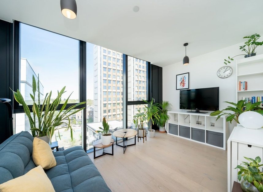 Properties for sale in Highgate Hill - N19 5FG view1