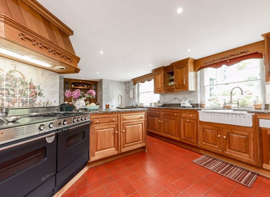 Properties for sale in Highgate West Hill - N6 6JR view4
