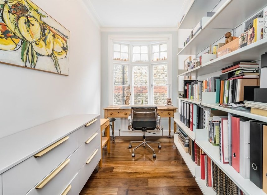 Properties for sale in Highgate West Hill - N6 6AS view7