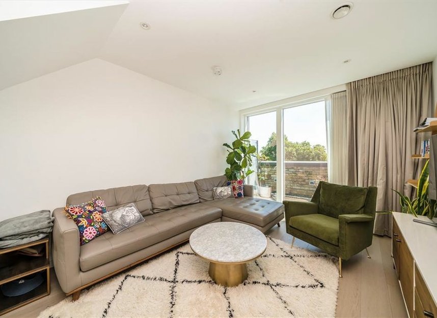 Properties for sale in Hilary Mews - SE1 1AP view2