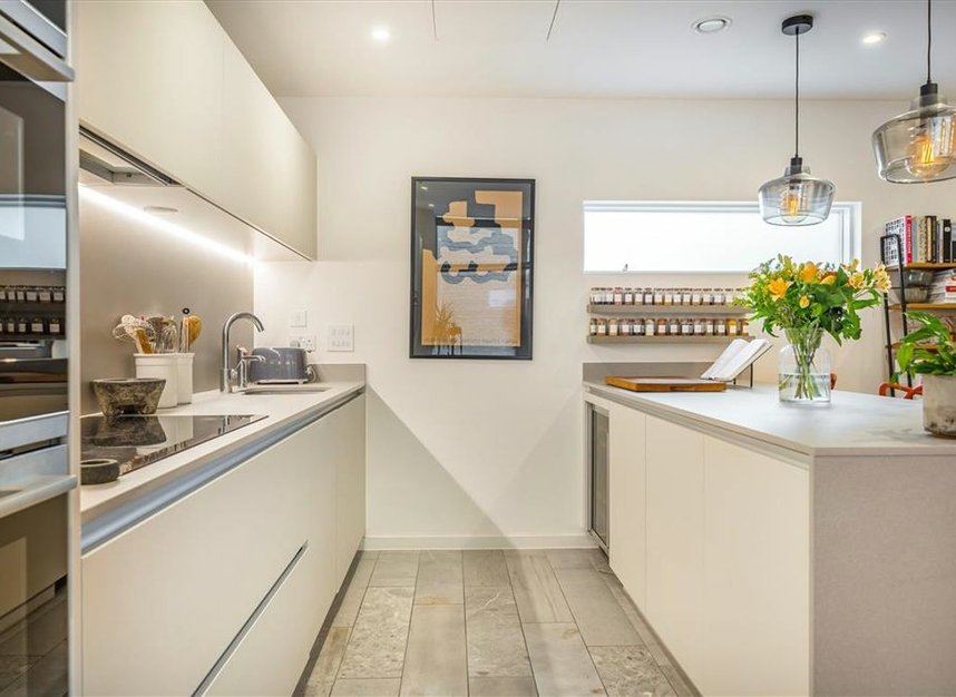 Properties for sale in Hilary Mews - SE1 1AN view6