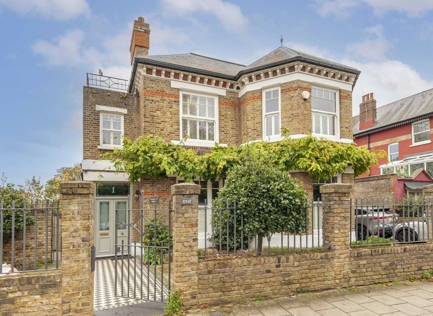 Hillside Road, London, SW2