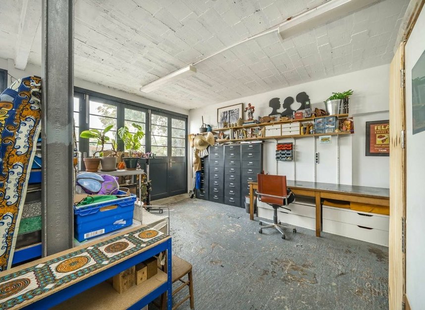 Properties for sale in Hillside Road - SW2 3HL view20