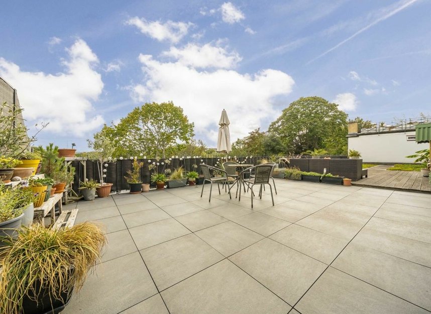 Properties for sale in Hillside Road - SW2 3HL view7