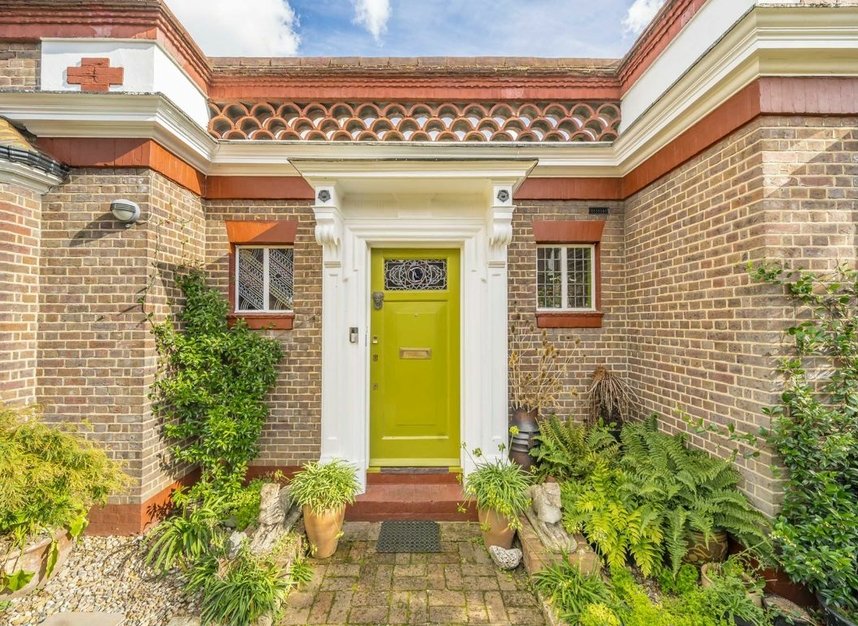 Properties for sale in Hillside Road - SW2 3HL view13