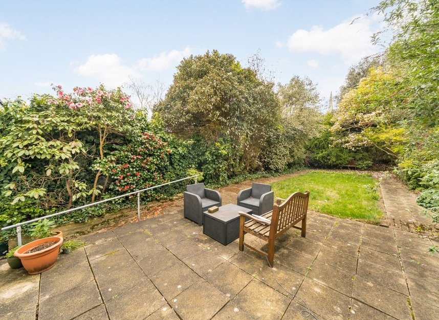 Properties for sale in Hillway - N6 6QB view12