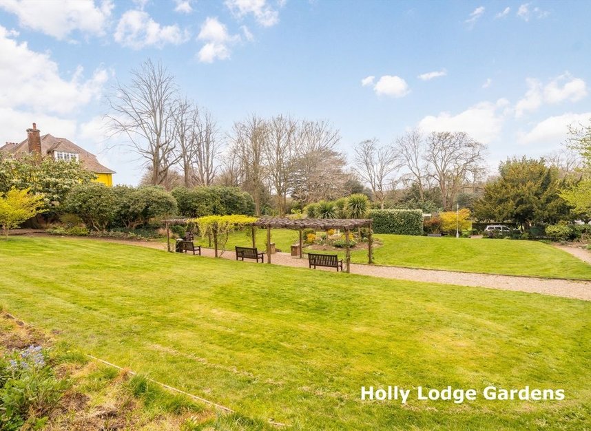 Properties for sale in Hillway - N6 6QB view7