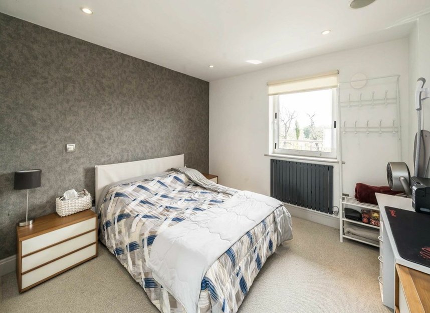 Properties sold in Holland Gardens - TW8 0BE view4