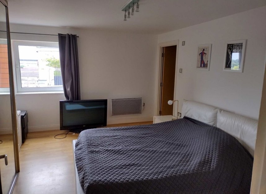 Properties for sale in Holland Gardens - TW8 0BH view4
