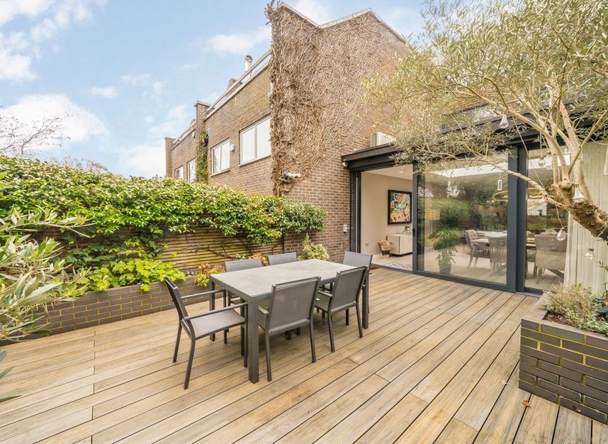 Properties for sale in Holt Close - N10 3HW view7