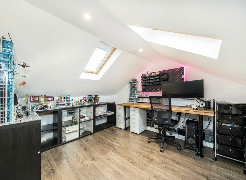 Properties sold in Holyrood Mews - E16 1TJ view7