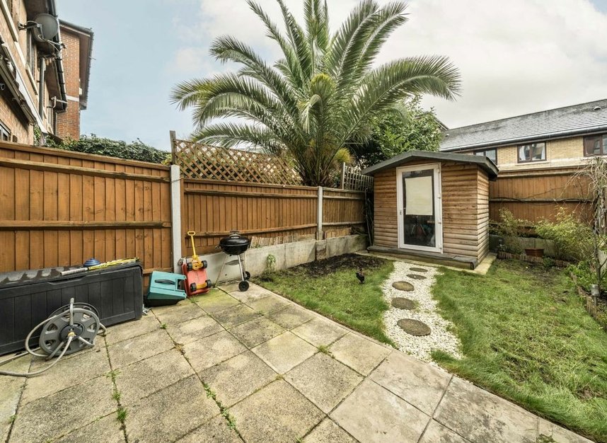 Properties sold in Holyrood Mews - E16 1TJ view8