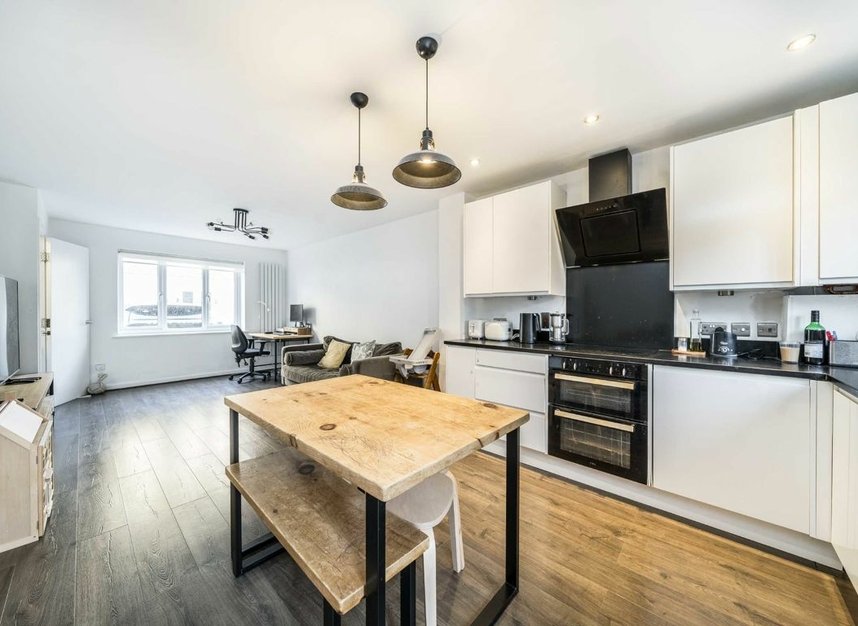 Properties sold in Holyrood Mews - E16 1TJ view3