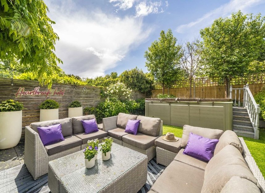 Properties for sale in Homefield Road - W4 2LN view7