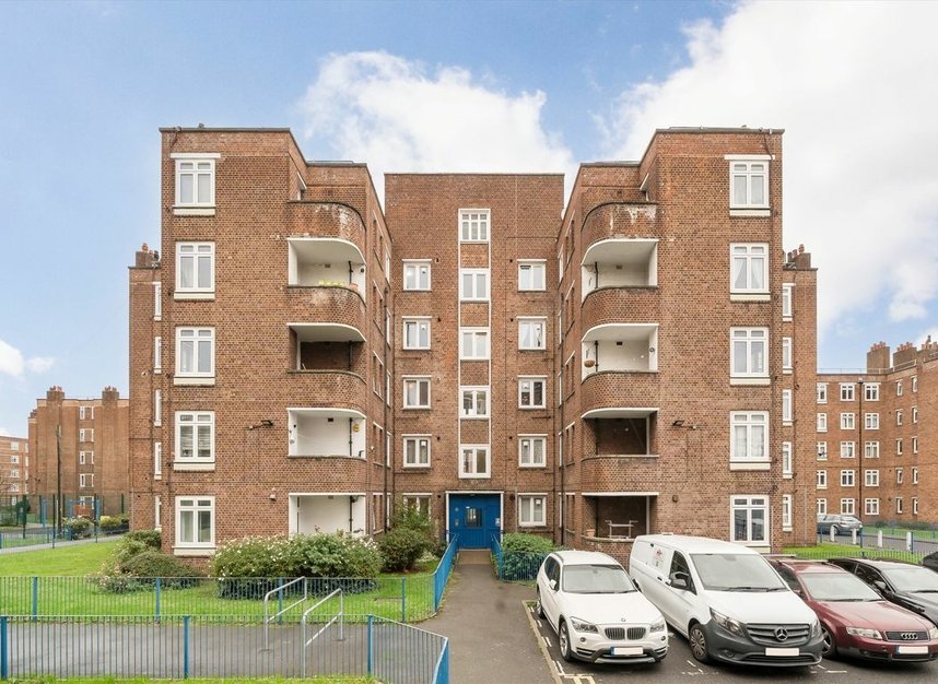 Properties for sale in Homerton High Street - E9 6BS view1