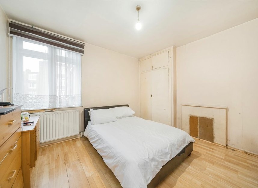 Properties for sale in Homerton High Street - E9 6BS view4