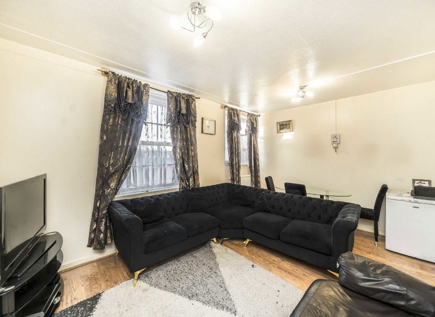 Properties for sale in Homerton High Street - E9 6BH view2