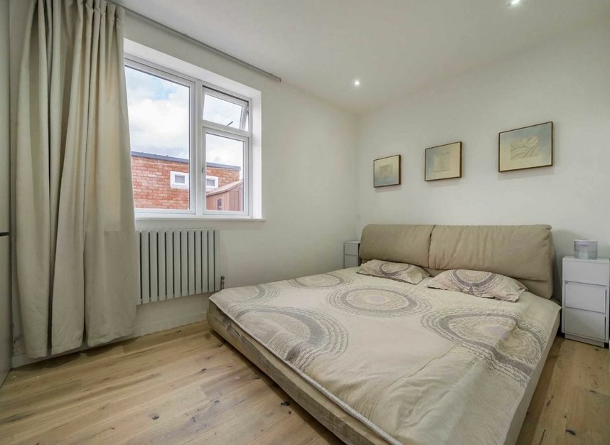 Properties for sale in Horn Lane - W3 0BX view4