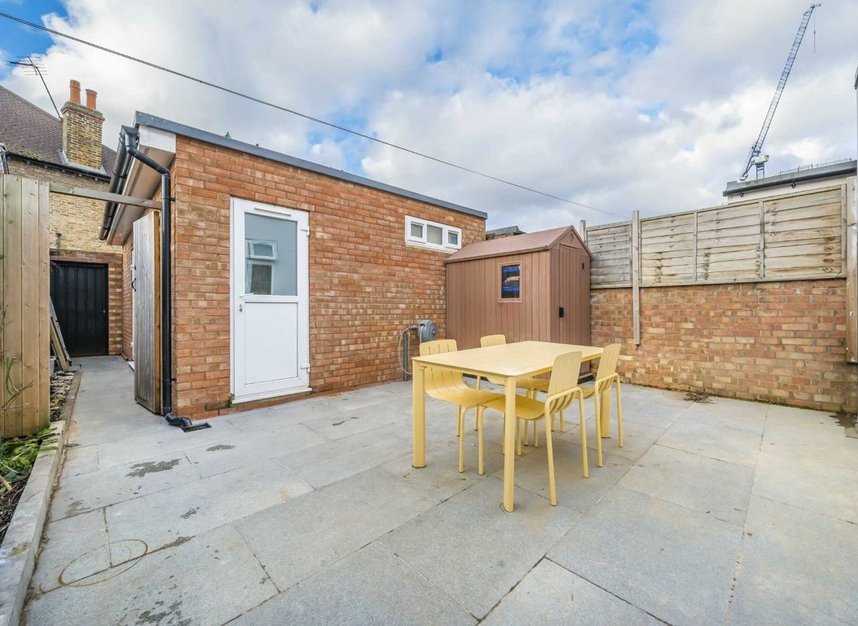 Properties for sale in Horn Lane - W3 0BX view6