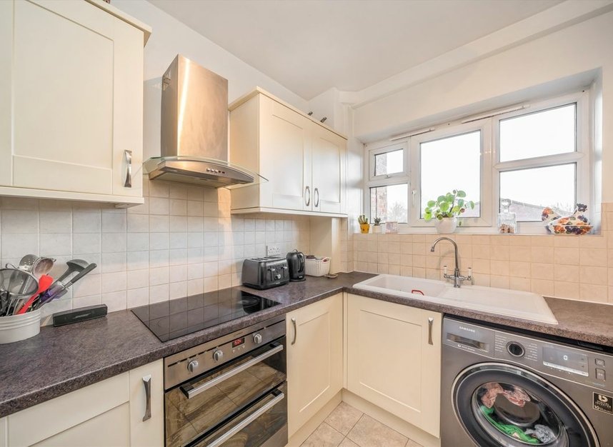 Properties for sale in Horne Way - SW15 1JD view3