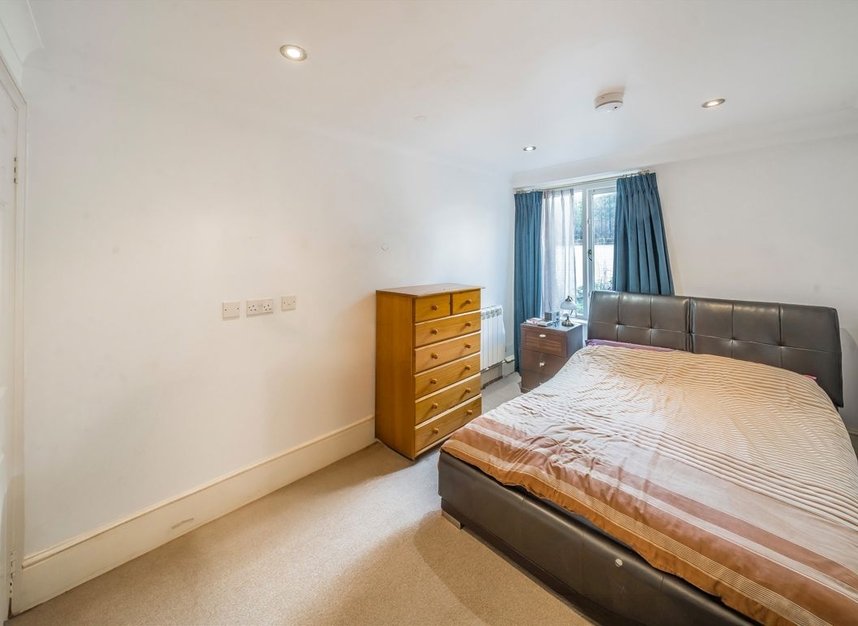 Properties for sale in Hornsey Lane - N6 5LX view4