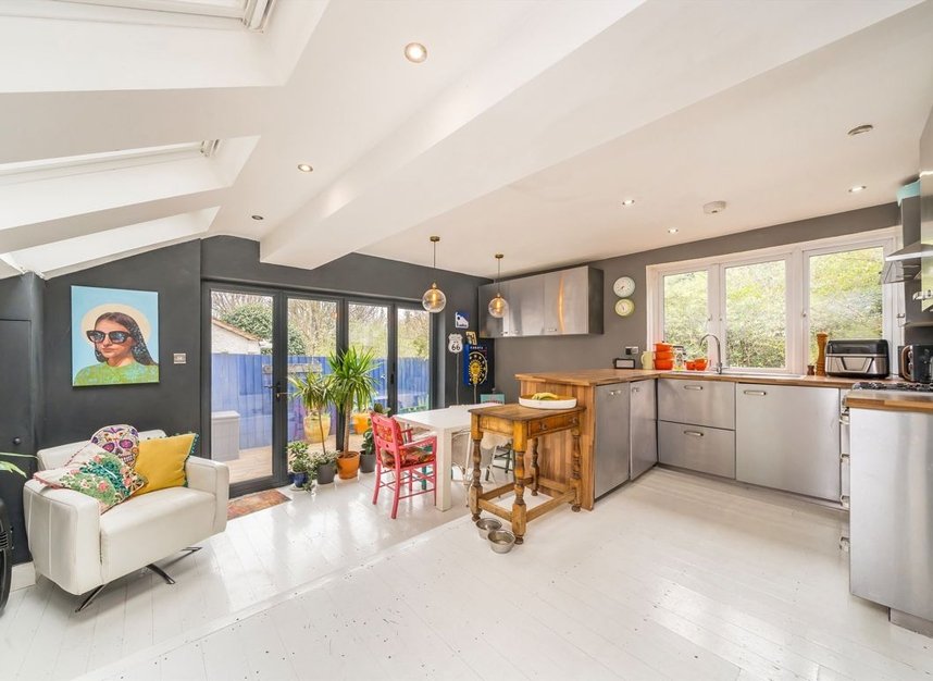 Properties for sale in Hornsey Lane - N6 5LU view3