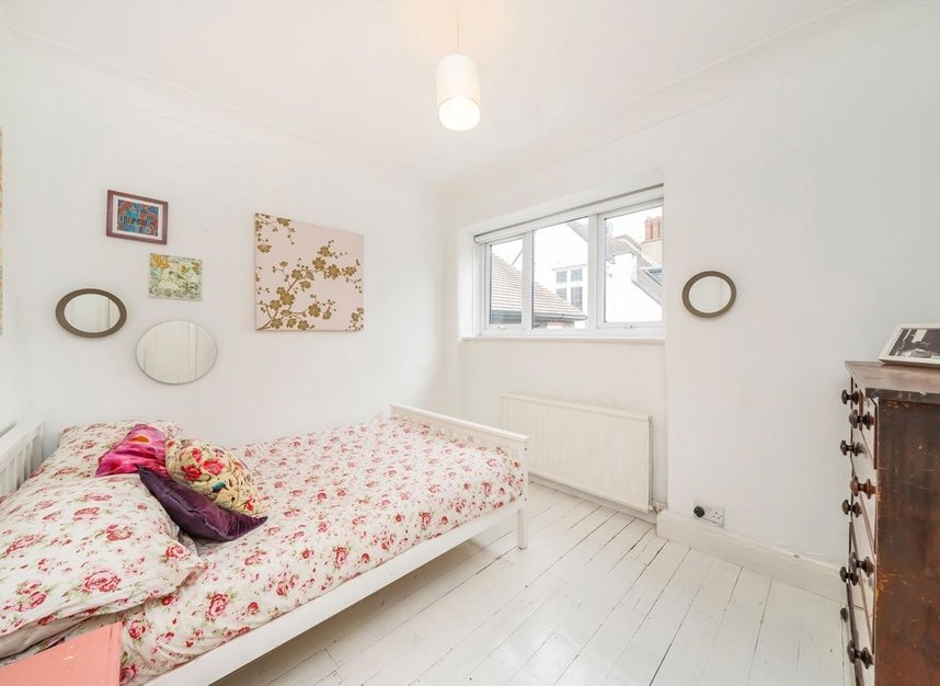 Properties for sale in Hornsey Lane - N6 5LU view6