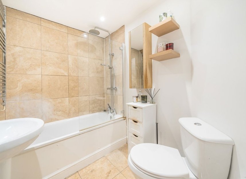 Properties for sale in Hubert Grove - SW9 9PD view5