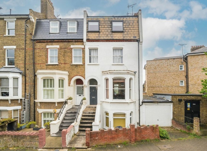 Properties for sale in Huddleston Road - N7 0EG view7