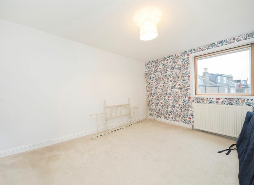 Properties for sale in Huddleston Road - N7 0EG view4