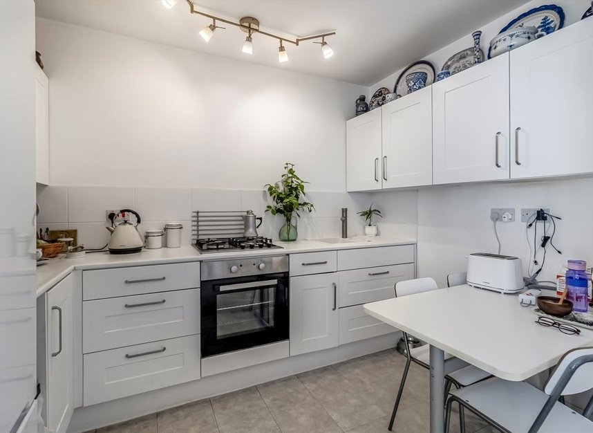 Properties for sale in Huddleston Road - N7 0RE view5