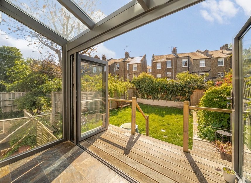 Properties for sale in Hugo Road - N19 5EU view10