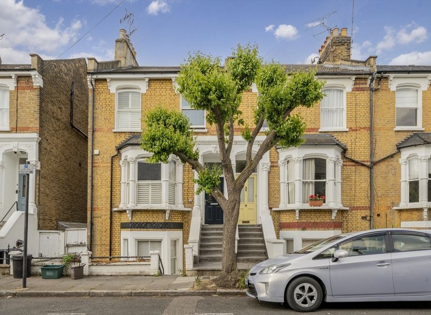 Properties for sale in Hugo Road - N19 5EU view1
