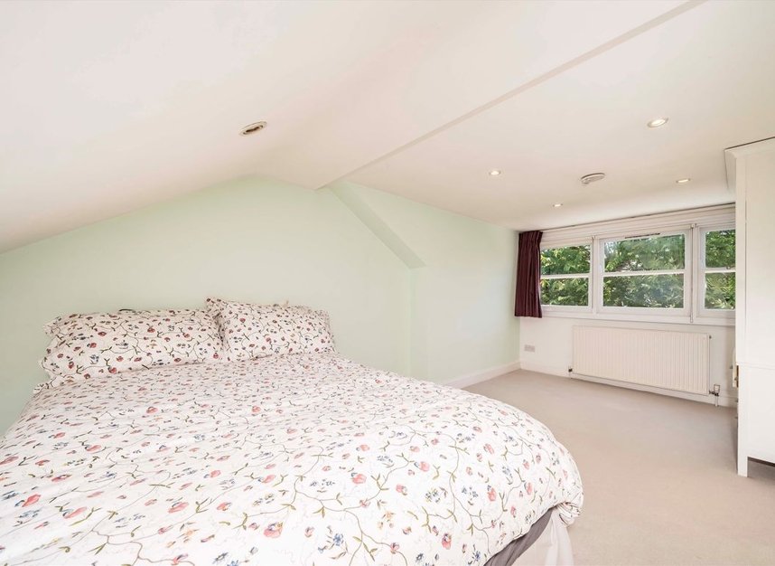 Properties for sale in Hugo Road - N19 5EU view8