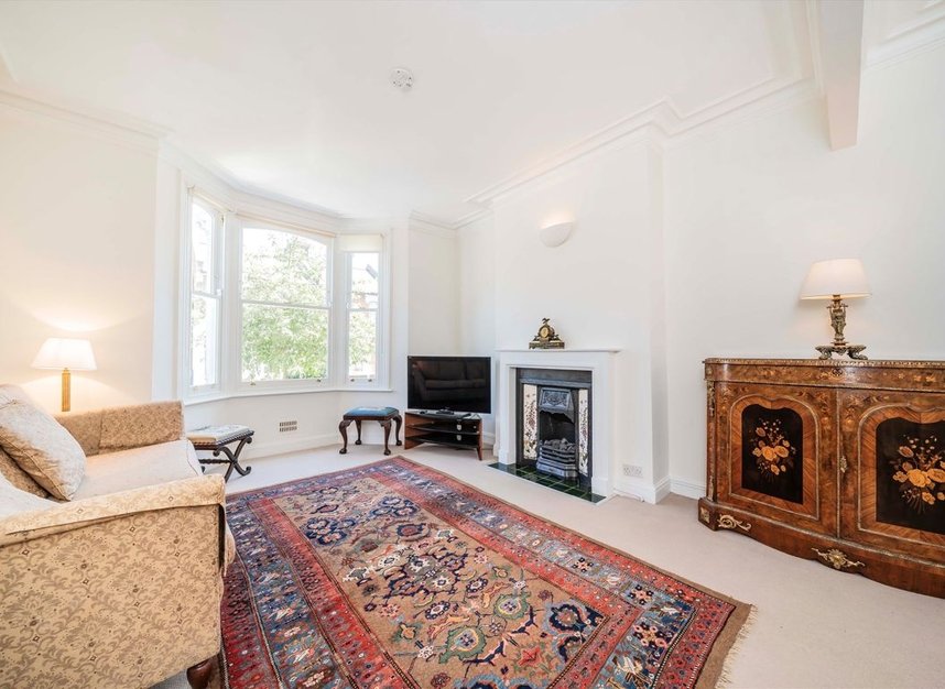 Properties for sale in Hugo Road - N19 5EU view3