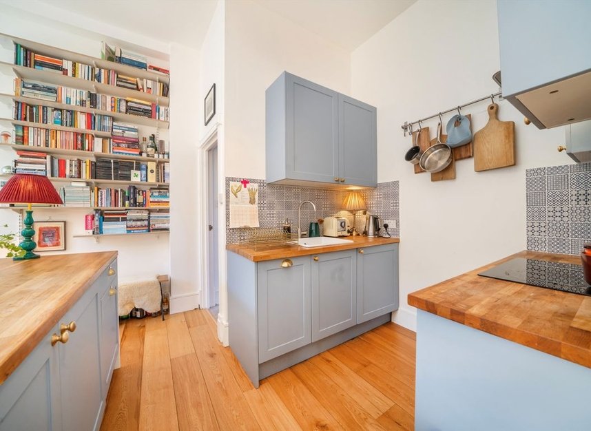 Properties for sale in Independent Place - E8 2HE view7