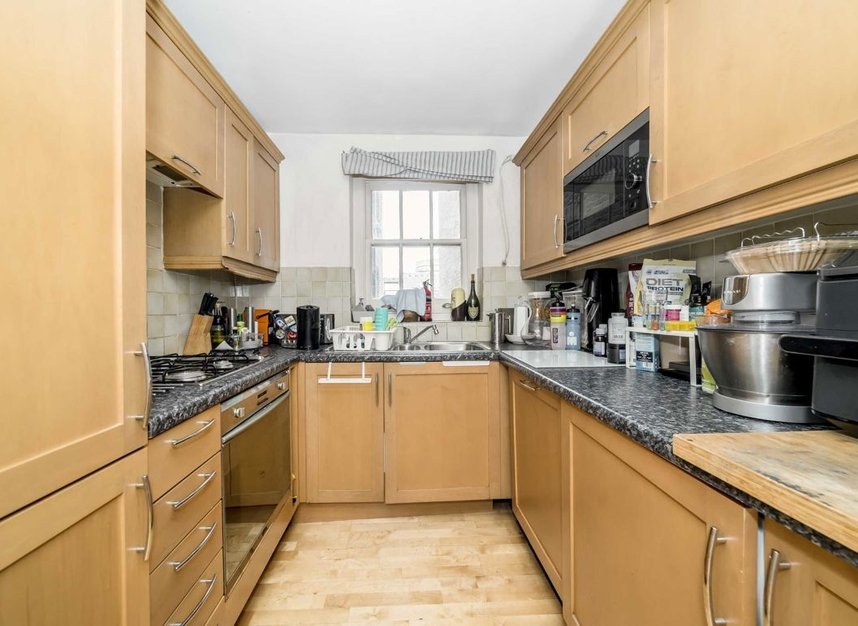 Properties for sale in Inverness Terrace - W2 3JR view5